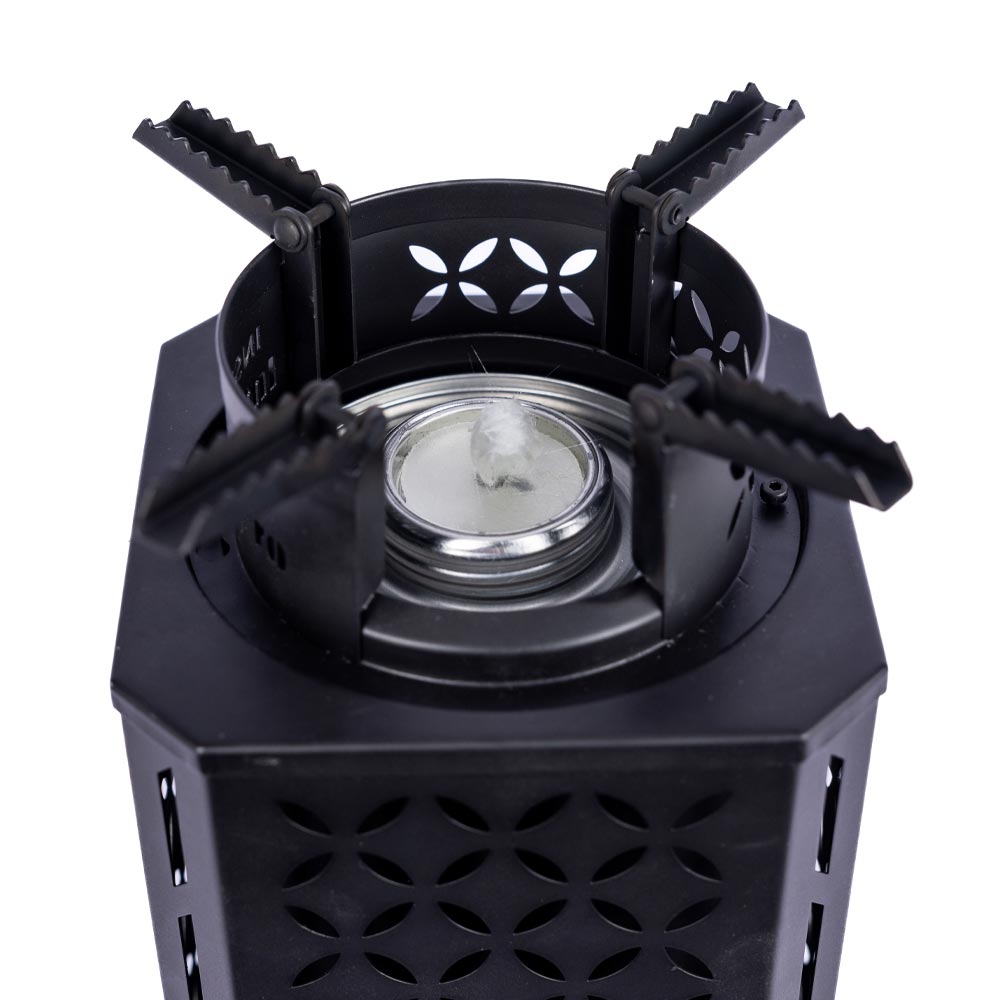 The inside of the Inferno Pro, with a wick for lighting fire.