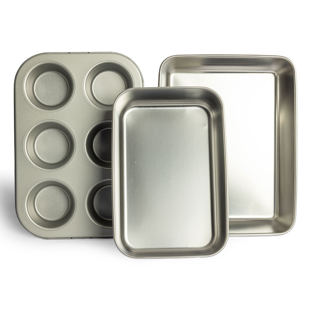 EMBER Off-Grid Biomass Oven PLUS Carrying Case & Pan Kit by InstaFire