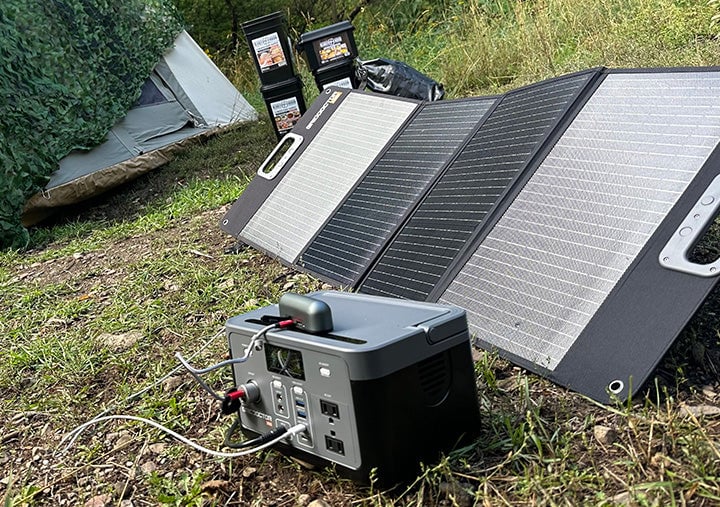 Photo: Generator charging using solar panel
